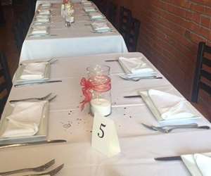 Table setting for a large group