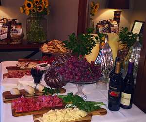 catering table arrangement